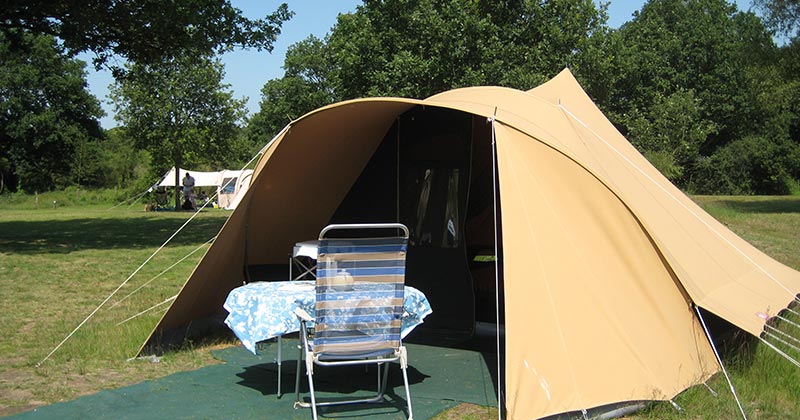 Tenten en inventaris Holland Tent Dichtbij de natuur Bijzettent de Waard Grote Stern | Natuurkampeerterrein Wega